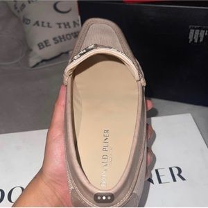 Men shoes, new, beige coir.